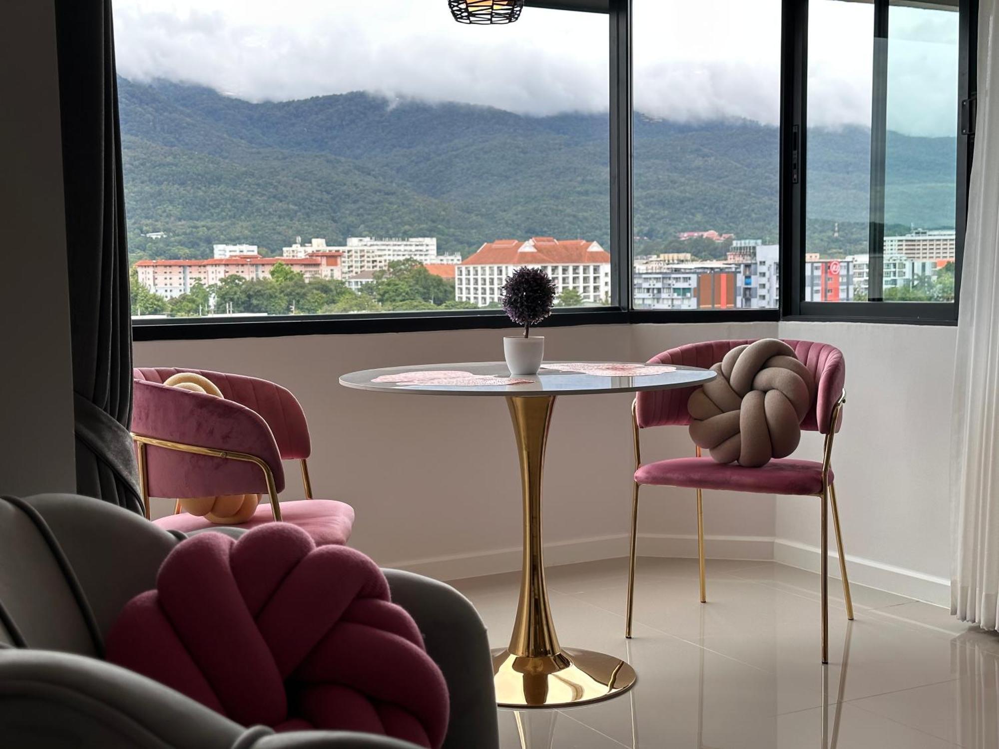 Apartamento Mountain & View Panorama At Nimman Chiang Mai